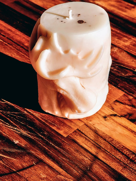 Moose candle